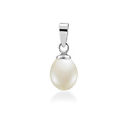 P-2240/1 - 925 Sterling silver pendant with fresh water pearl.