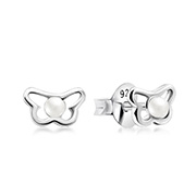 E-13077 - 925 Sterling silver stud with synthetic pearl.