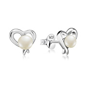 E-13364/1 - 925 Sterling silver stud with fresh water pearl.