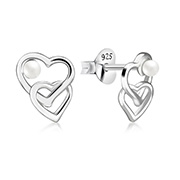 E-13653 - 925 Sterling silver stud with synthetic pearl.