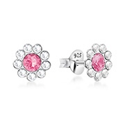 E-14121 - 925 Sterling silver stud with crystals.