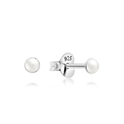E-235 - 925 Sterling silver stud with synthetic pearl.