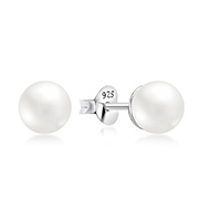 E-3948 - 925 Sterling silver stud with synthetic pearl.