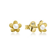 E-5915 - Gold plated sterling silver stud with synthetic pearl.