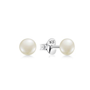 925 Sterling silver stud with fresh water pearl.