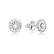 E-15628 - 925 Sterling silver stud with crystals.