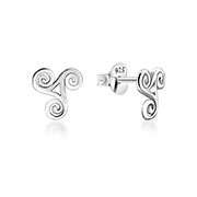 EP-985 - Plain 925 Sterling silver stud earring.