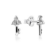 925 Sterling silver earring with cubic zircon.